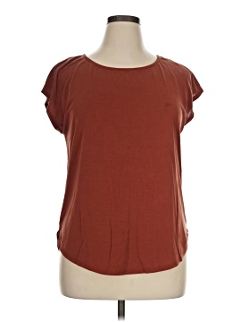 Green Envelope Short Sleeve T Shirt