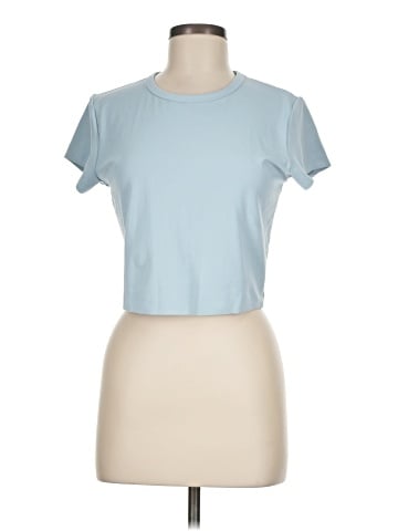 Uniqlo Short Sleeve T-Shirt (view 1)