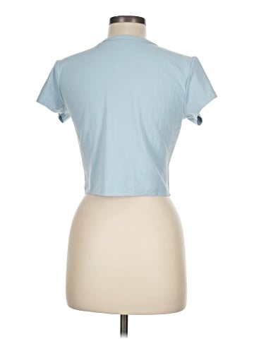 Uniqlo Short Sleeve T-Shirt (view 2)