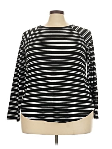 Forever 21 Plus 3/4 Sleeve T-Shirt (view 1)