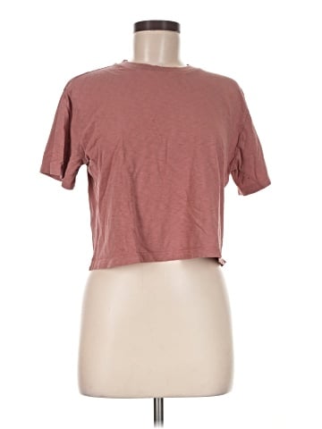 Uniqlo Short Sleeve T-Shirt (view 1)