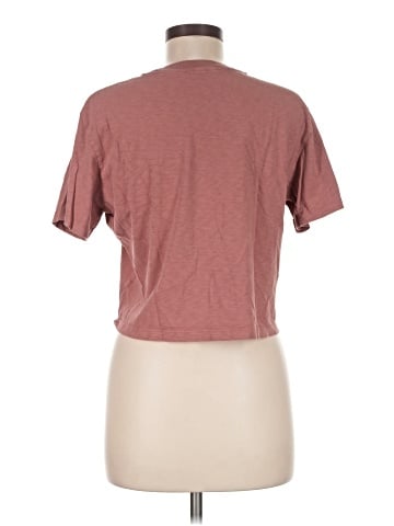 Uniqlo Short Sleeve T-Shirt (view 2)