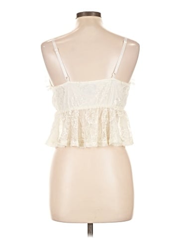 PrettyLittleThing Sleeveless Blouse (view 2)