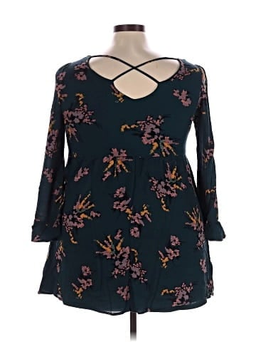 Xhilaration Casual Dress (view 2)