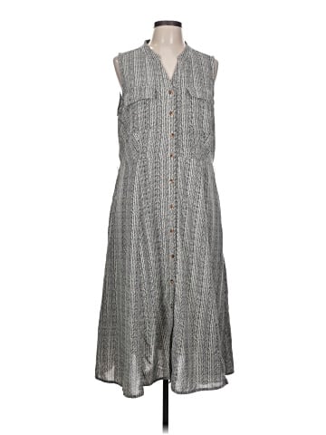 Croft & Barrow Casual Dress (view 1)