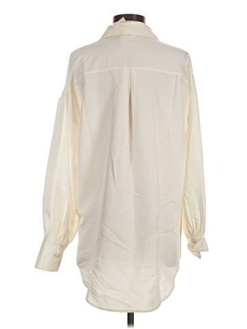 Mystree Long Sleeve Button-Down Shirt (view 2)