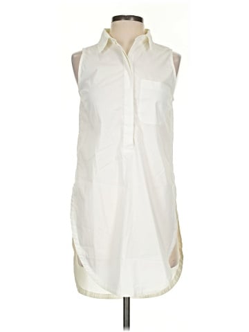 Athleta Sleeveless Button-Down Shirt (view 1)