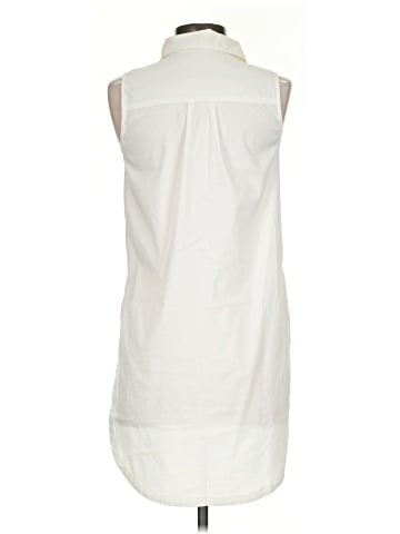 Athleta Sleeveless Button-Down Shirt (view 2)