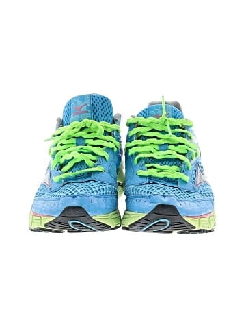 Mizuno Sneakers (view 2)