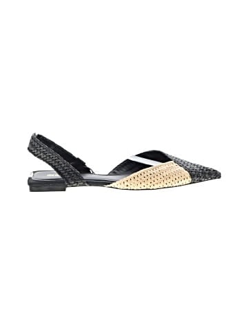 Zara Flats (view 1)