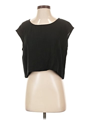 Final Touch Short Sleeve Top (view 1)