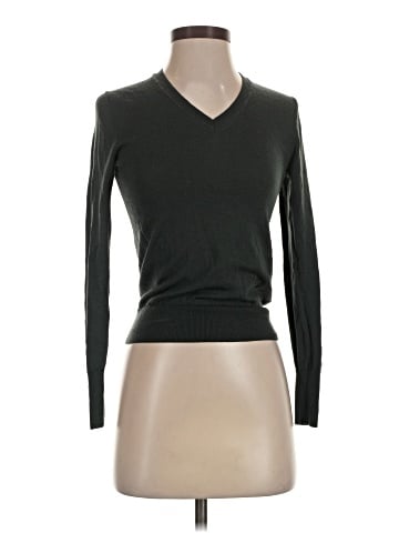 Uniqlo Pullover Sweater (view 1)