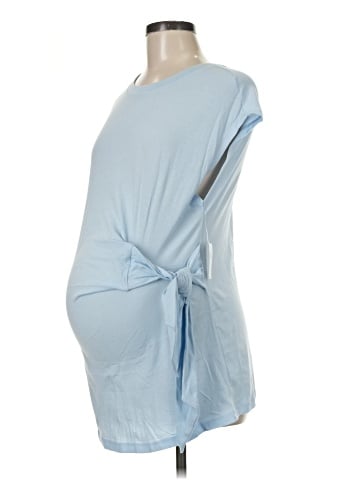 Old Navy - Maternity Sleeveless T-Shirt (view 1)