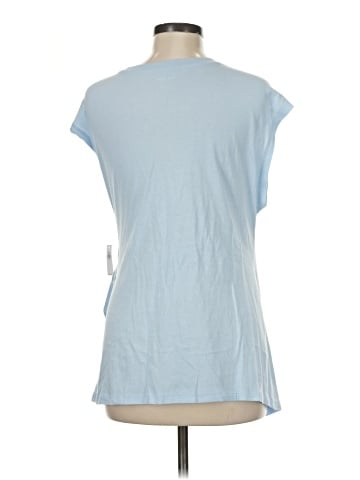 Old Navy - Maternity Sleeveless T-Shirt (view 2)