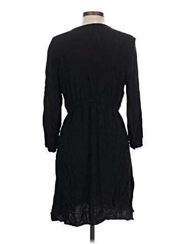 Old Navy Casual Dress (view 2)