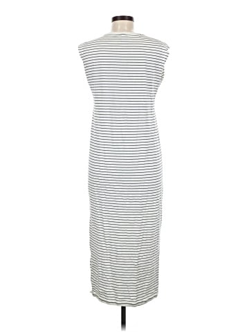 Old Navy Casual Dress (view 2)