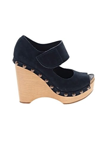 Pedro Garcia Wedges (view 1)