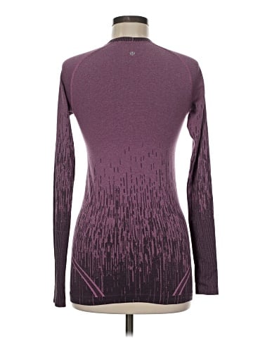 Lululemon Athletica Long Sleeve T-Shirt (view 2)