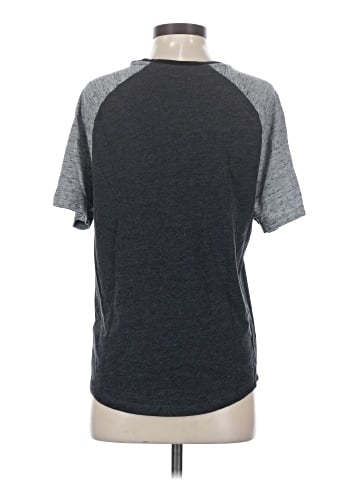 Old Navy Short Sleeve T-Shirt (view 2)