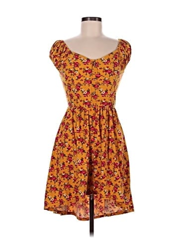 No Boundaries Casual Dress (view 1)