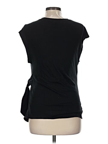 Old Navy - Maternity Sleeveless T-Shirt (view 2)