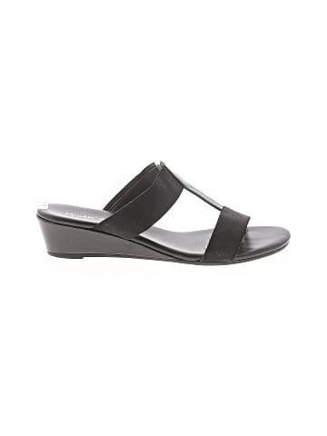 Pesaro Wedges (view 1)