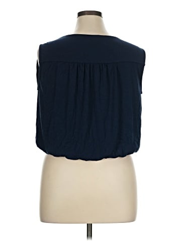 Amour Vert Sleeveless Blouse (view 2)
