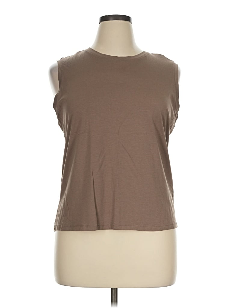 Pre-owned Quince Sleeveless T-shirt In Brown