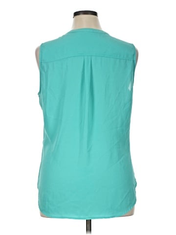 Soho JEANS NEW YORK & COMPANY Sleeveless Blouse (view 2)