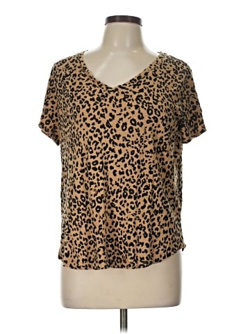 Old Navy Short Sleeve T-Shirt (view 1)