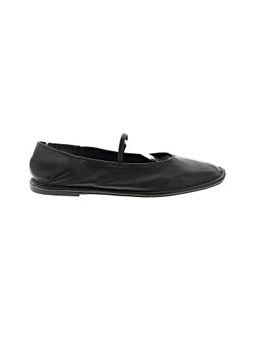 Zara Flats (view 1)