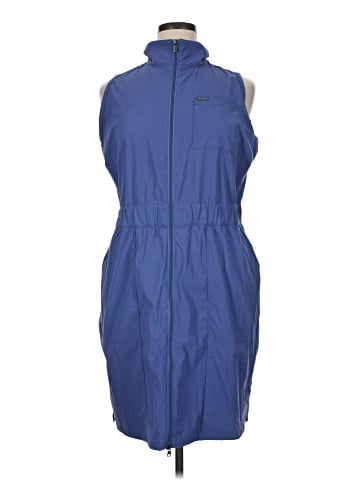 Columbia Casual Dress (view 1)