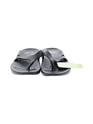 Oofos Flip Flops (view 2)