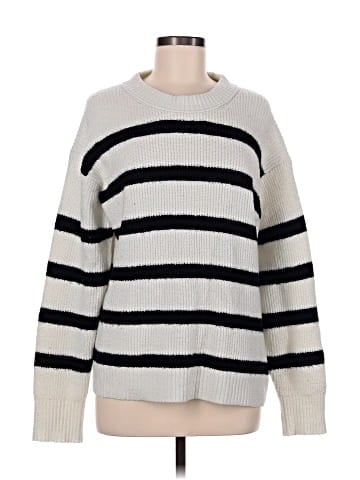 American Eagle Outfitters Pullover Sweater (view 1)