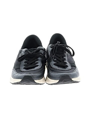 KIZIK Sneakers (view 2)