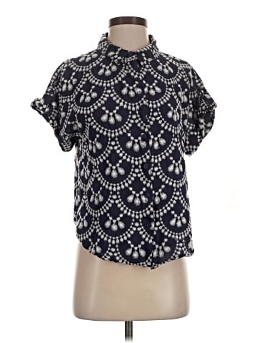 Fig & Flower Short Sleeve Blouse (view 1)