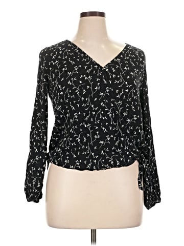 Universal Thread Long Sleeve Blouse (view 1)