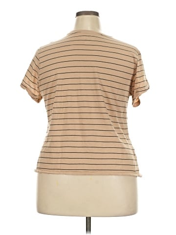 Universal Thread Short Sleeve T-Shirt (view 2)