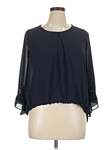 Bongo 3/4 Sleeve Blouse (view 1)