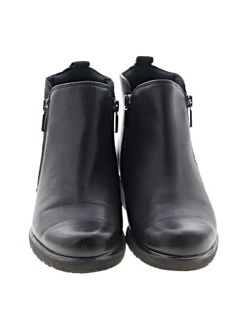 Munro American Ankle Boots (view 2)