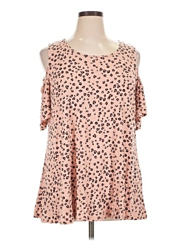 Elle Sleeveless Blouse (view 1)