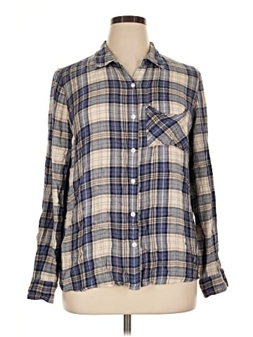 Charlotte Russe Long Sleeve Button-Down Shirt (view 1)