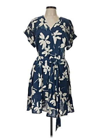 Simply Vera Vera Wang Casual Dress (view 1)
