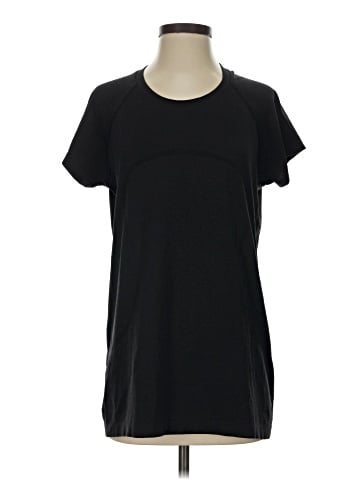 Lululemon Athletica Short Sleeve T-Shirt (view 1)