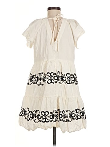 Old Navy Casual Dress (view 2)