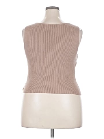 Ava & Viv Tank Top (view 2)
