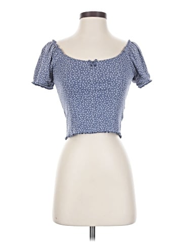 American Eagle Outfitters Short Sleeve T-Shirt (view 1)