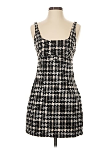 Urban Outfitters Casual Dress (view 1)
