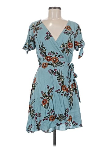 Lulus Casual Dress (view 1)