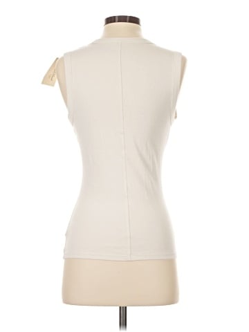 Universal Thread Sleeveless T-Shirt (view 2)
